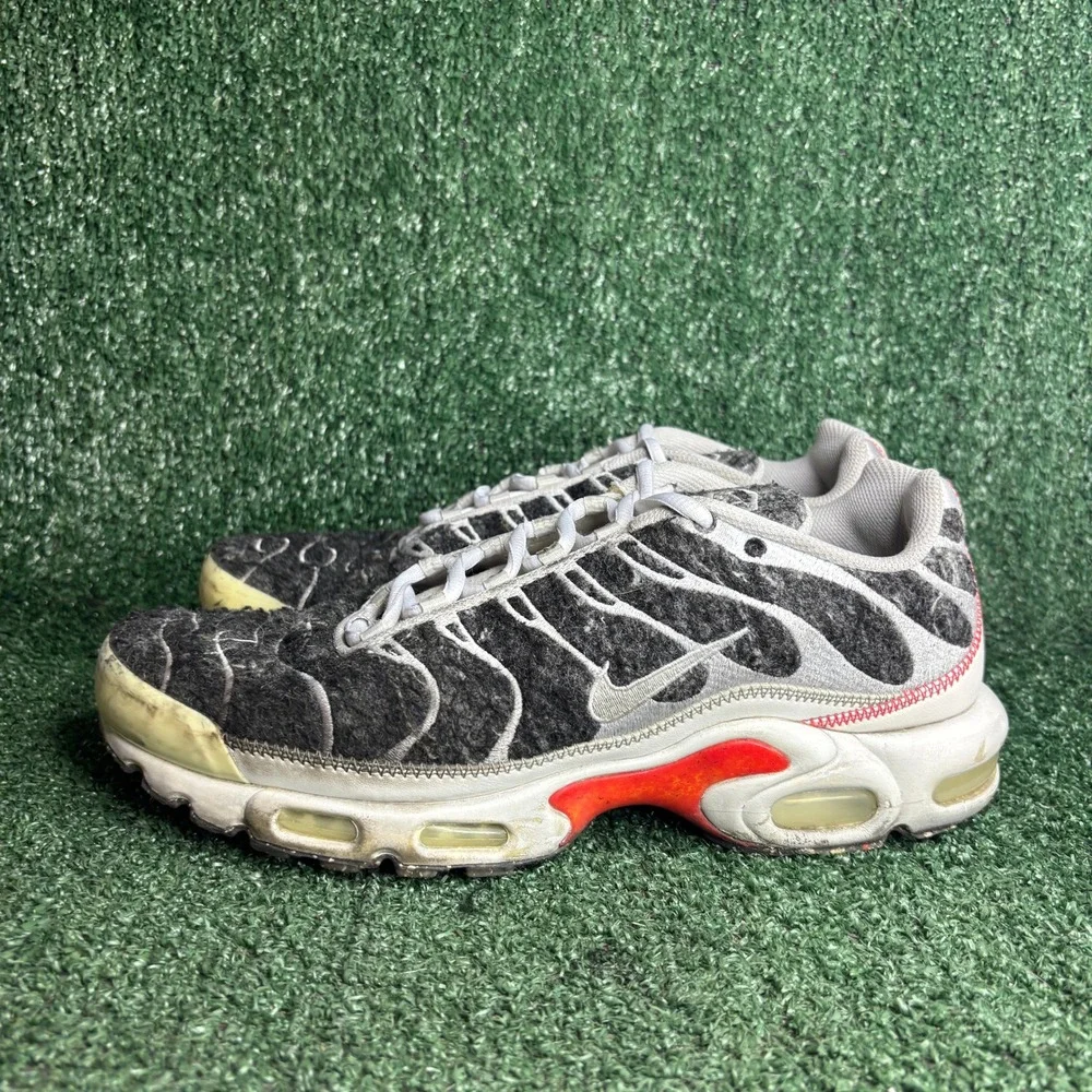 Nike Air Max Plus‎ Essential Crater Photon Dust White Grey Sneakers Mens Sz 10.5